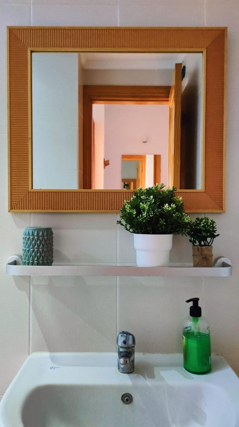 Caledonia Park Beachfront Luxury Apartment fully equipped bathroom 2