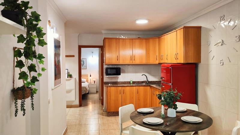 Caledonia Park Beachfront Luxury Apartment living room and kitchen