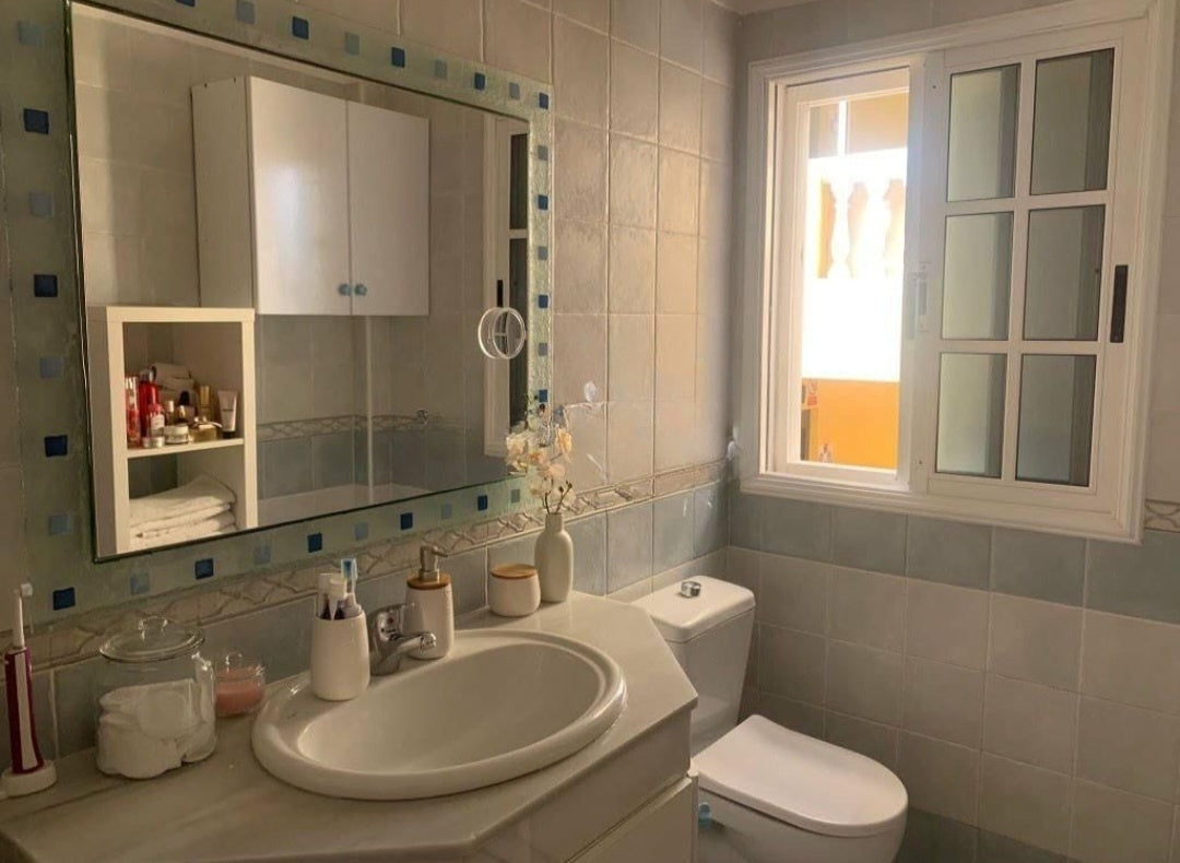 Costa Adeje Balcon del Atlantico Magnificent Apartment Cozy bathroom with mirror
