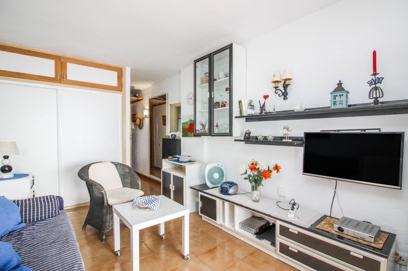 Costa Adeje Cozy Apartment at Windsor Park 18 fully furnished living room with flat-screen tv