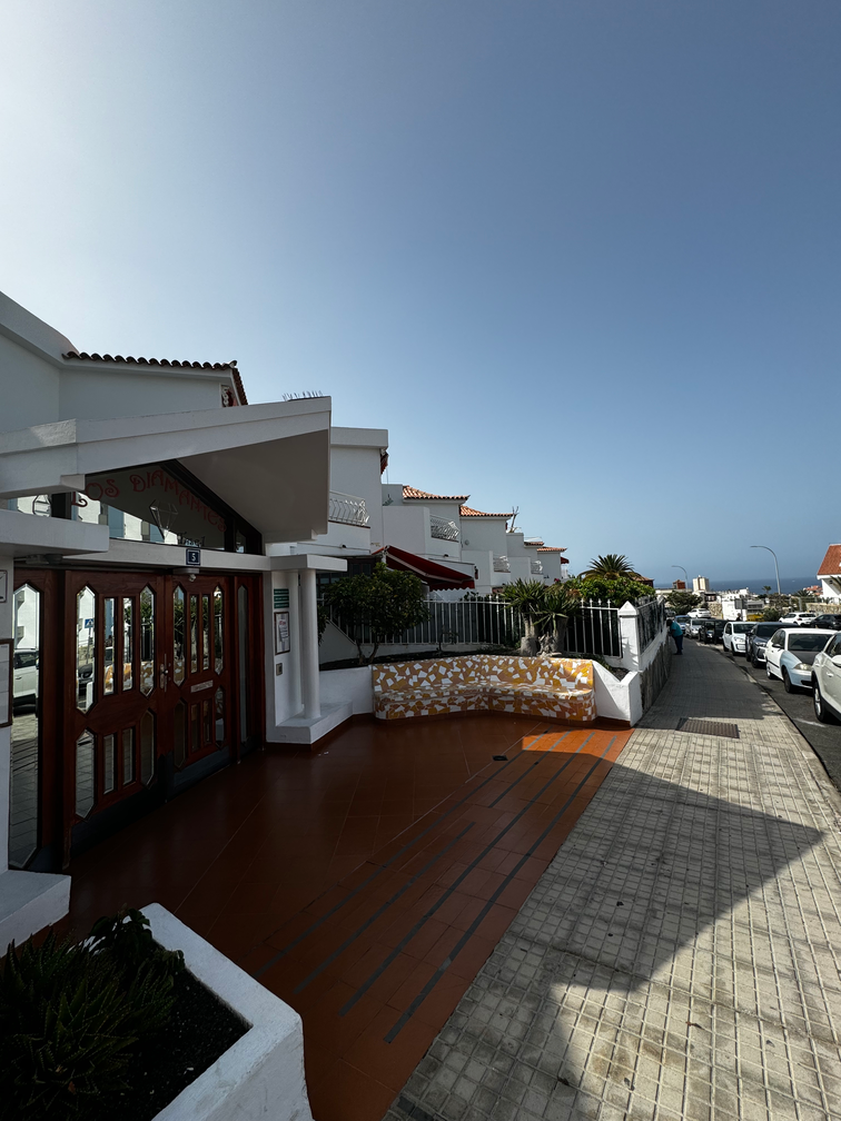 Los Cristianos Los Diamantes Beautiful Apartment entrance outside
