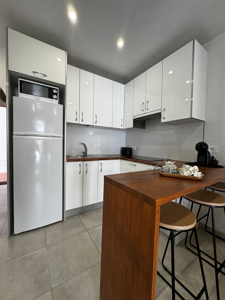 Los Cristianos Los Diamantes Beautiful Apartment fully equipped kitchen