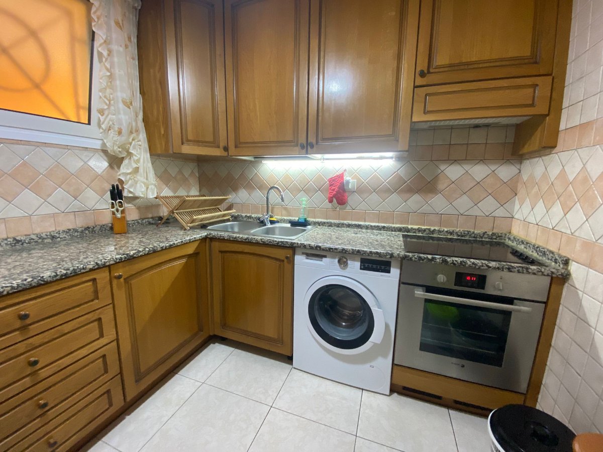 Los Cristianos Parque Tropical II Seafront Apartment Fully equipped Kitchen