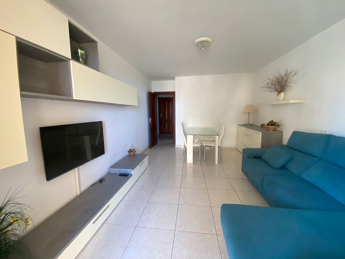 Los Cristianos Parque Tropical II Seafront Apartment cozy living room