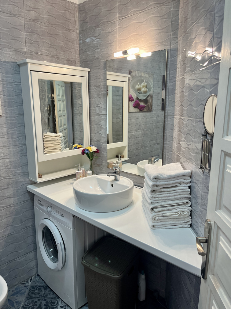 Magnificent Augusta Park Amarilla Golf Apartment contemporary bathroom 2