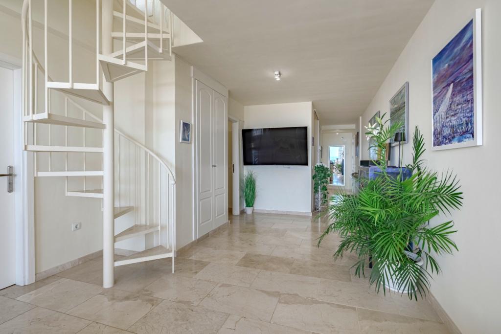 Pal Mar La Arenita Spacious Duplex Penthouse Dreamy living room with a flat-screen television