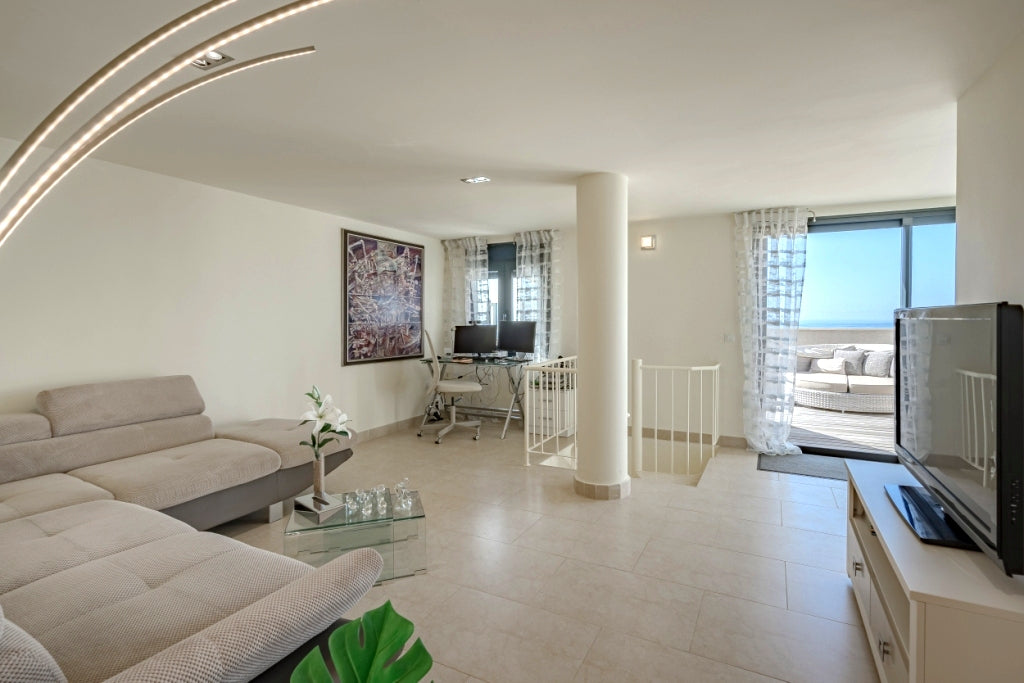 Pal Mar La Arenita Spacious Duplex Penthouse Dreamy living room with flat-screen tv