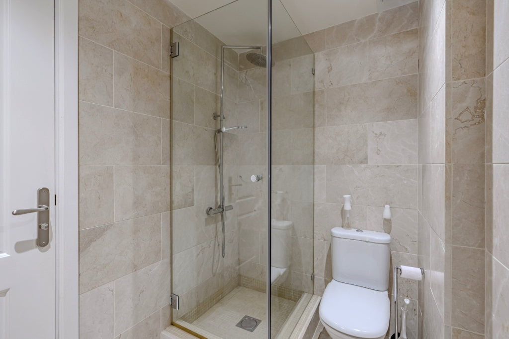 Pal Mar La Arenita Spacious Duplex Penthouse Modern bathroom with minimalist shower