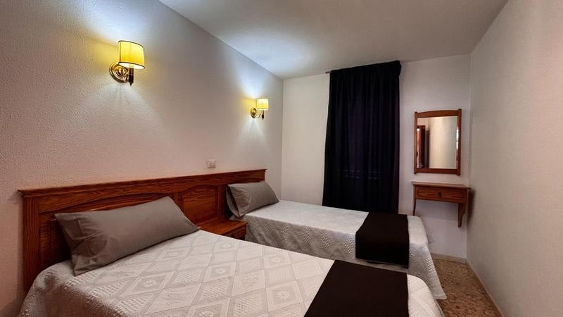 Spacious Apartment, Long-Term Rental, Adeje, Spacious bedroom with double bed
