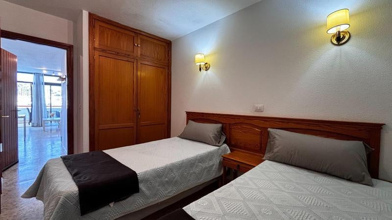 Spacious Apartment, Long-Term Rental, Adeje, Spacious bedroom with double bed 2