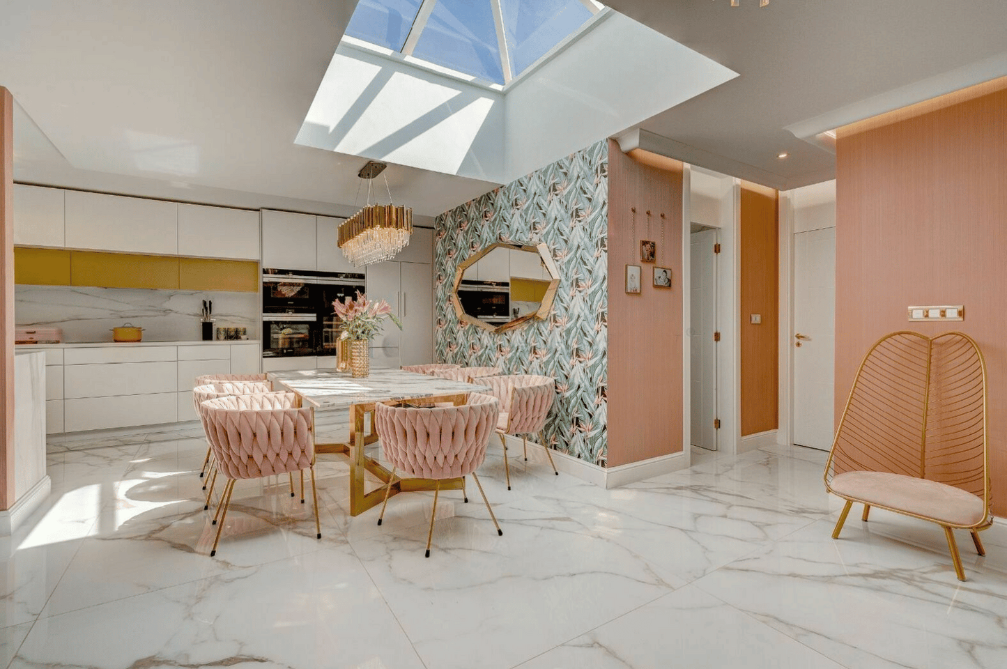 Torviscas_Alto_Luxury_4_bedroom_villa_tenerife_dining_room_kitchen_rose_pink