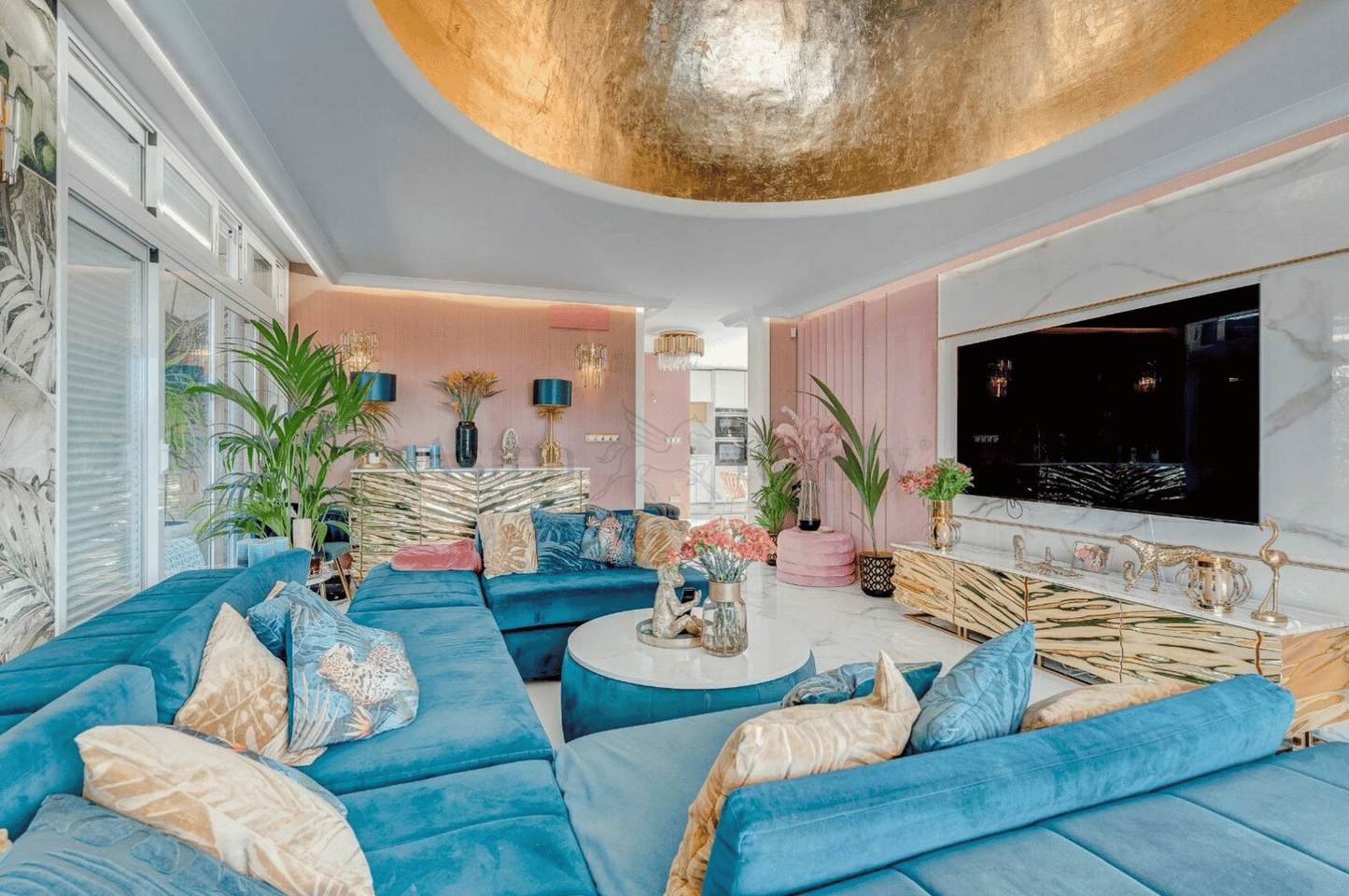 Torviscas_Alto_Luxury_4_bedroom_villa_tenerife_living_room_large_sofa
