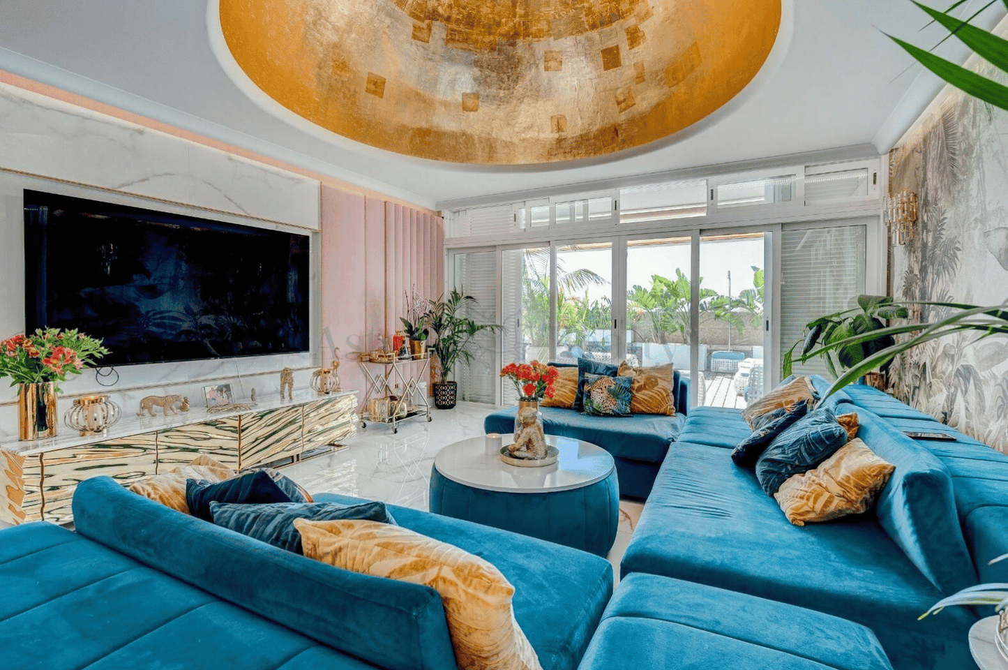 Torviscas_Alto_Luxury_4_bedroom_villa_tenerife_living_room_stunning_marble