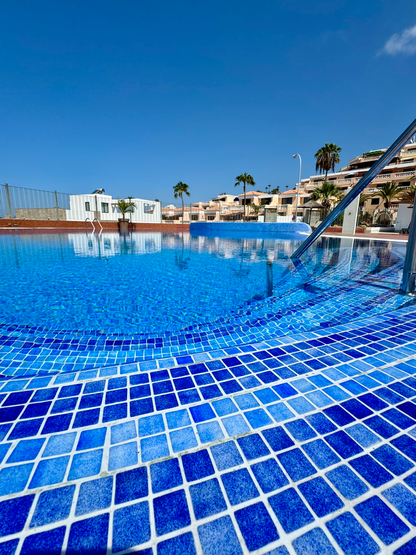 Costa_Adeje_Charming_Renovated_Apartment_complex_pool_details