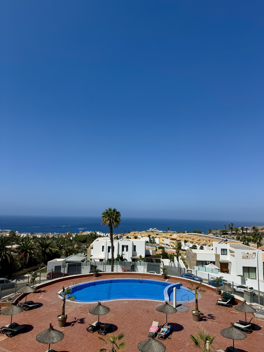 Costa_Adeje_Charming_Renovated_Apartment_complex_pool_sea_view_beach_chair_umbrella