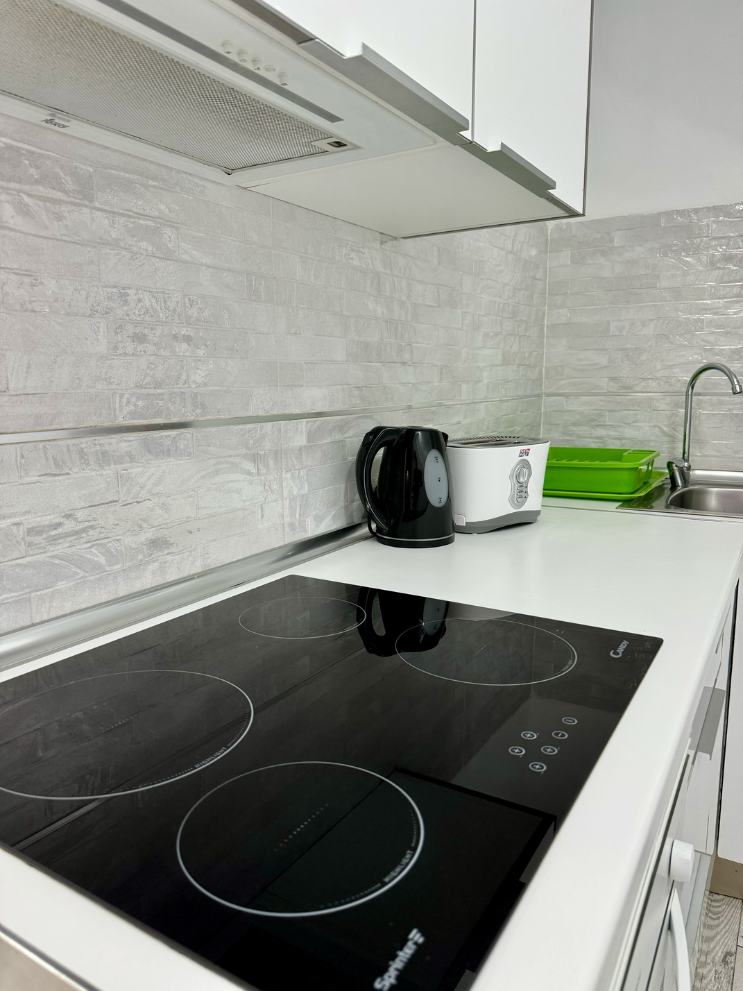 Costa_Adeje_Charming_Renovated_Apartment_fully_equipped_kitchen