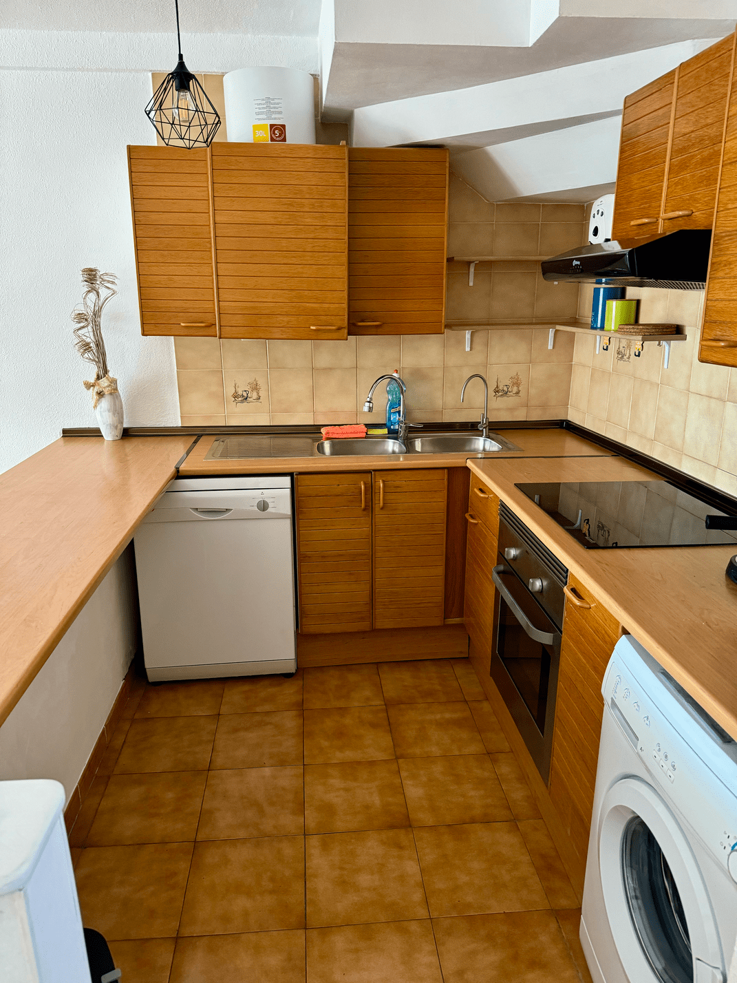 Fanabe_Stunning_Beachfront_Penthouse_Parque_Royal_Tenerife_american_kitchen