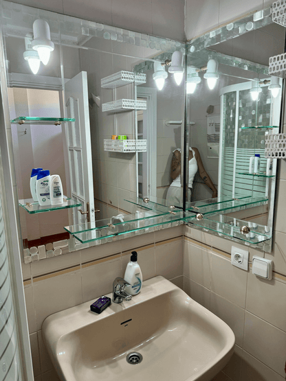 Fanabe_Stunning_Beachfront_Penthouse_Parque_Royal_Tenerife_bathroom_first_floor