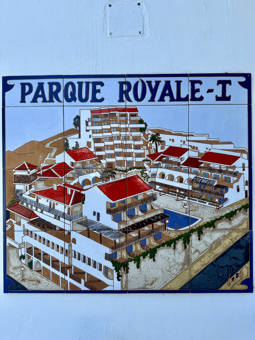 Fanabe_Stunning_Beachfront_Penthouse_Parque_Royal_Tenerife_complex