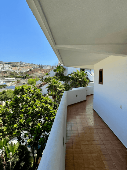 Fanabe_Stunning_Beachfront_Penthouse_Parque_Royal_Tenerife_entrance