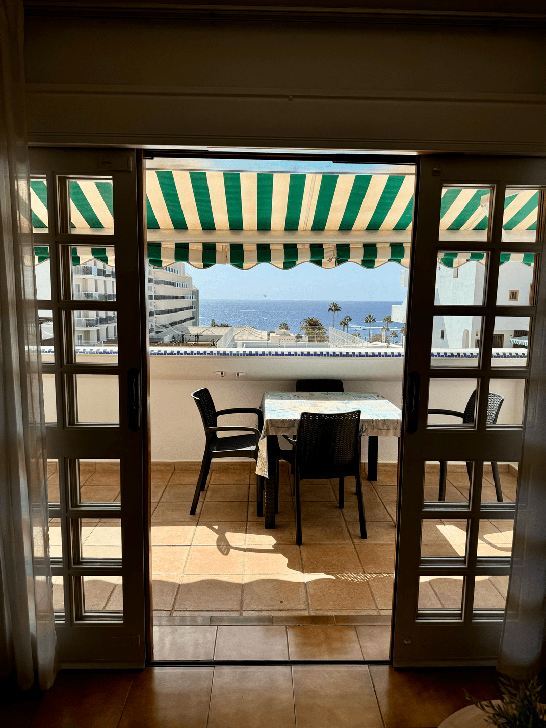 Fanabe_Stunning_Beachfront_Penthouse_Parque_Royal_Tenerife_entrance_terrace