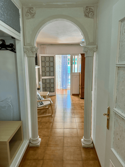 Fanabe_Stunning_Beachfront_Penthouse_Parque_Royal_Tenerife_second_floor_entrance