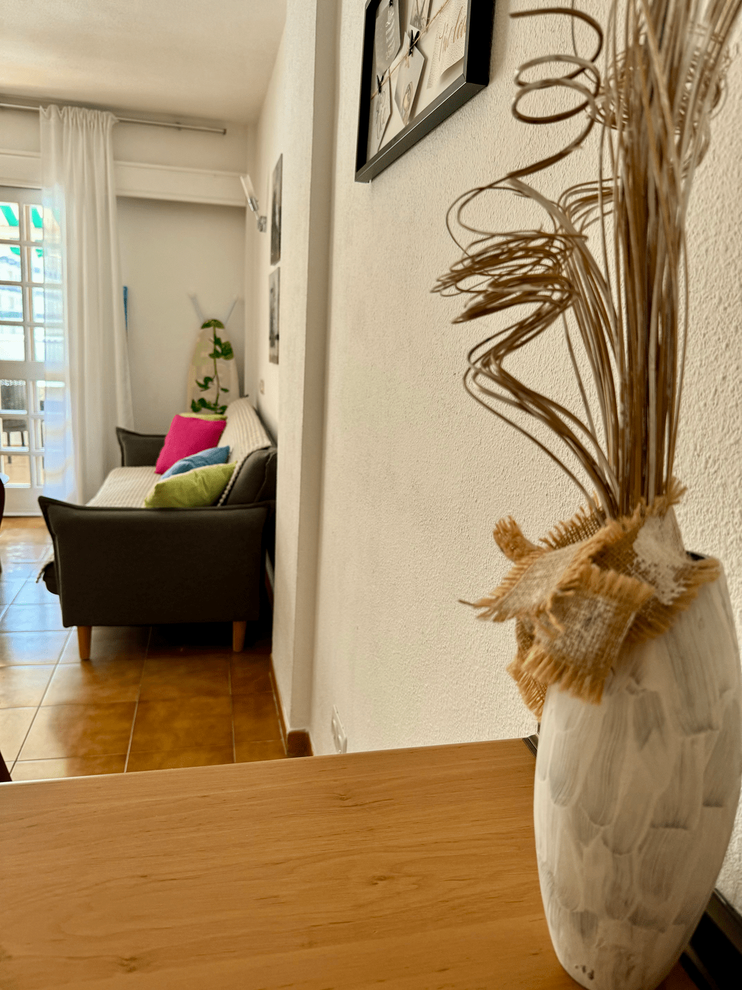 Fanabe_Stunning_Beachfront_Penthouse_Parque_Royal_Tenerife_spacious_living_room_details