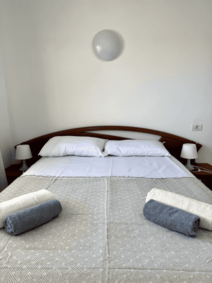 Heart_of_Las_Americas_Charming_Beach_Apartment_Tenerife_Double_Bed