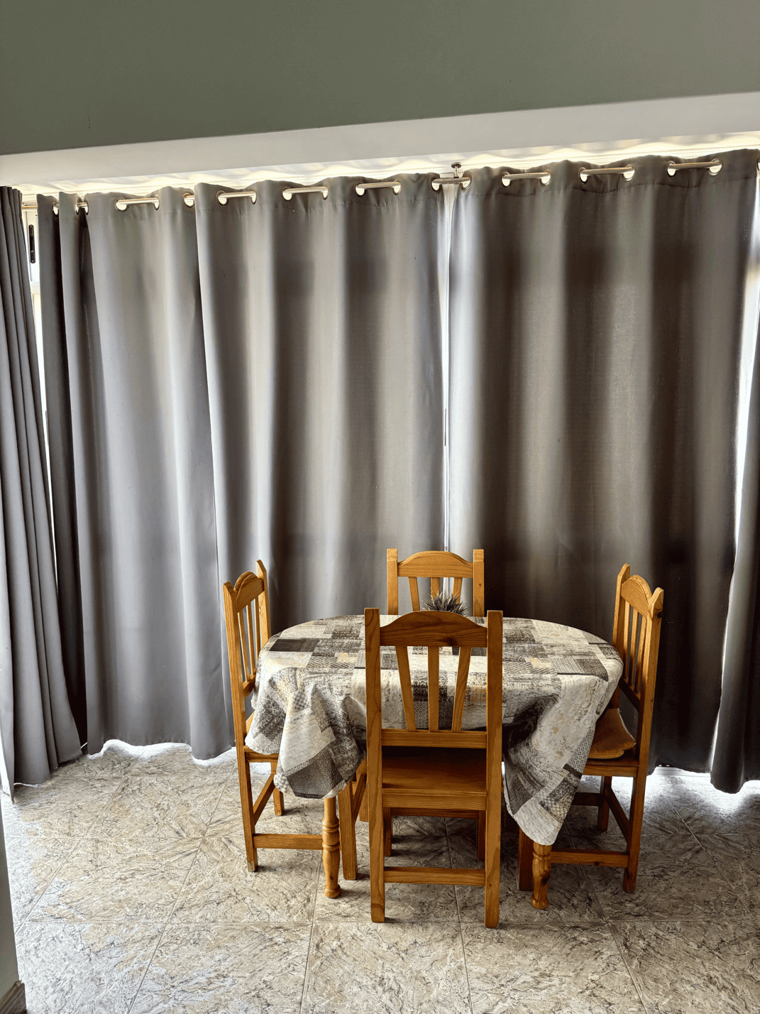 Heart_of_Las_Americas_Charming_Beach_Apartment_Tenerife_Livingroom_Curtains