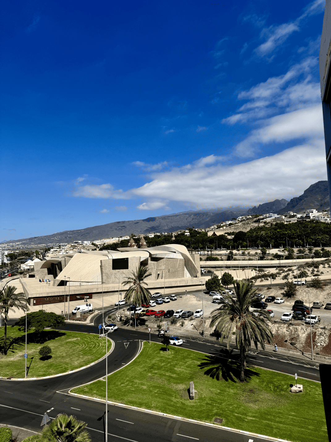 Heart_of_Las_Americas_Charming_Beach_Apartment_Tenerife_Mountain_View