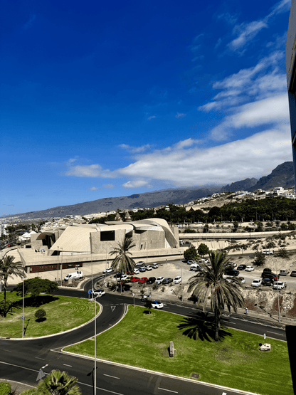 Heart_of_Las_Americas_Charming_Beach_Apartment_Tenerife_Mountain_View
