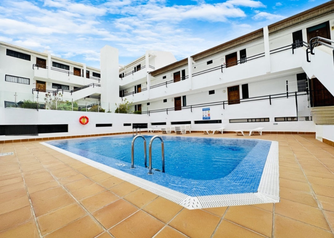Heart of Los Cristianos Apartment Tenerife Fantastic complex pool