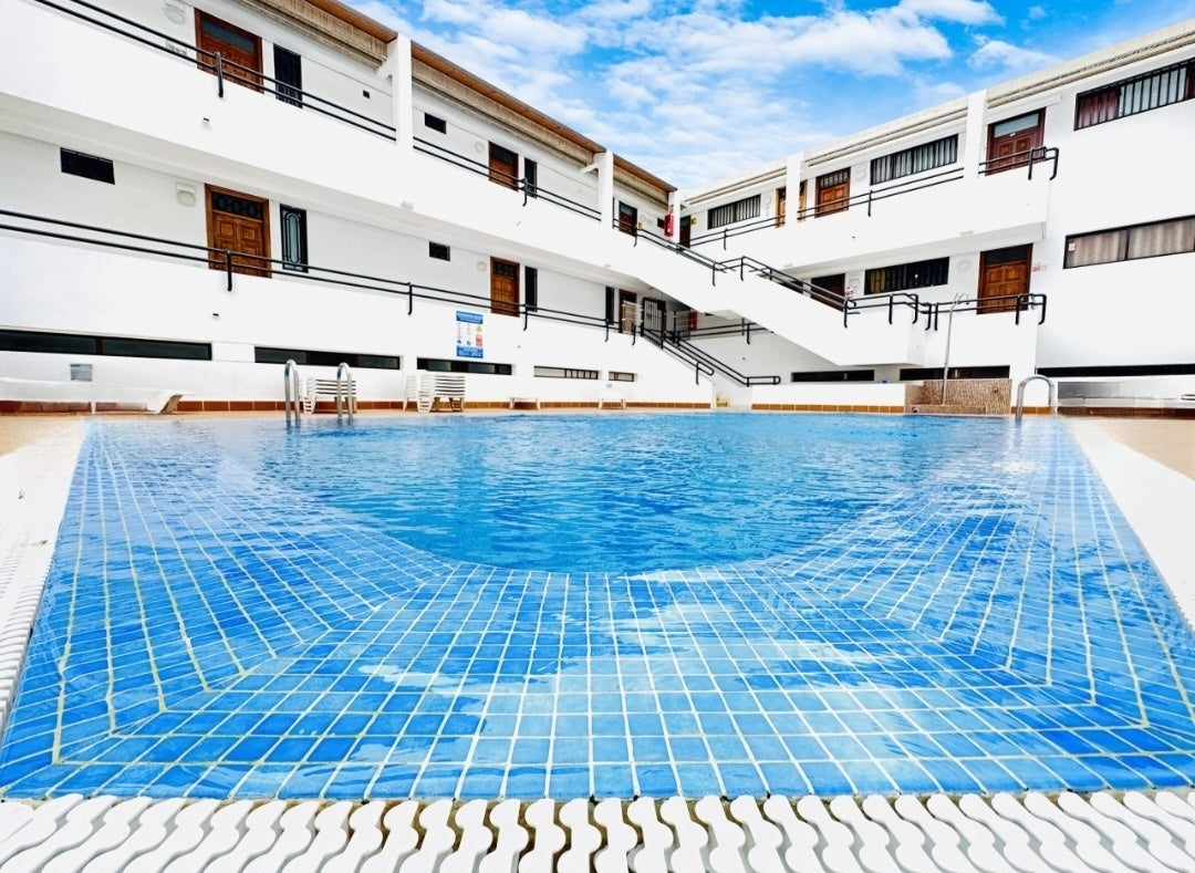 Heart of Los Cristianos Apartment Tenerife complex pool details