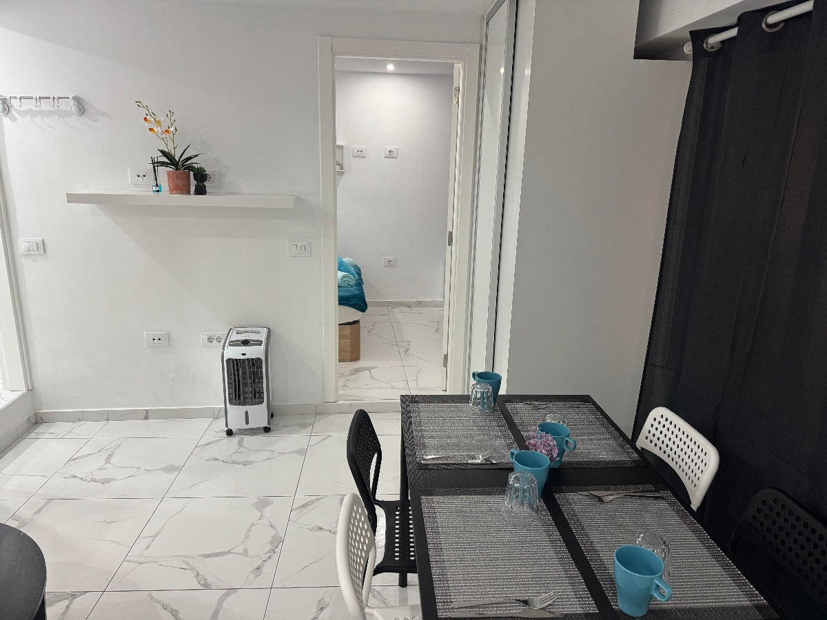 Heart_of_Los_Cristianos_Modern_Apartment_Close_to_the_Sea_in_Tenerife_marcble_floor