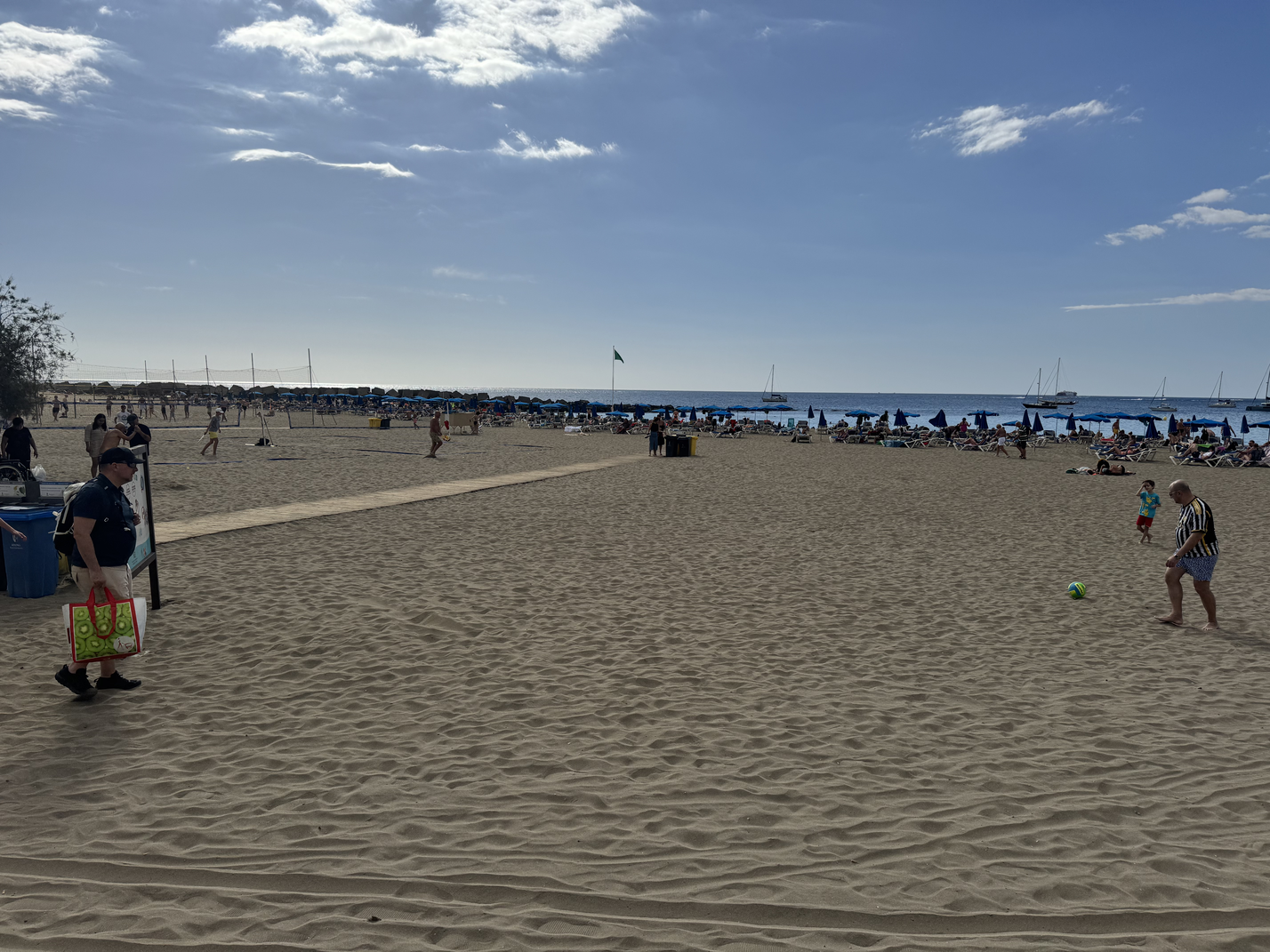 Heart_of_Los_Cristianos_Modern_Apartment_Close_to_the_Sea_in_Tenerife_playa_las_vistas_sports