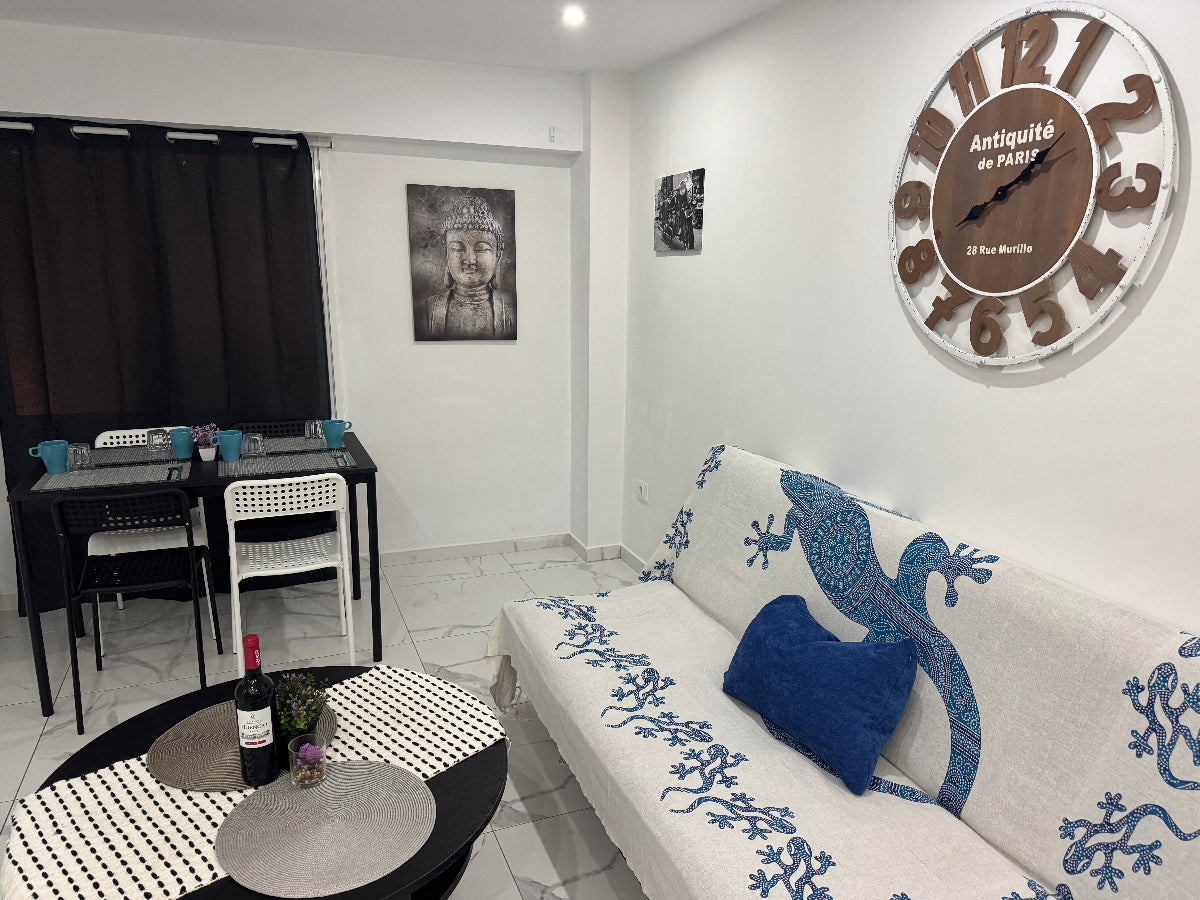 Heart_of_Los_Cristianos_Modern_Apartment_Close_to_the_Sea_in_Tenerife_sofa_bed_azure