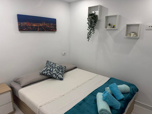 Heart_of_Los_Cristianos_Modern_Apartment_Close_to_the_Sea_in_Tenerife_stunning_renewed_bedroom