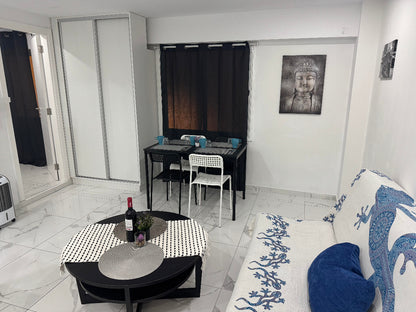 Heart_of_Los_Cristianos_Modern_Apartment_Close_to_the_Sea_in_Tenerife_table_four