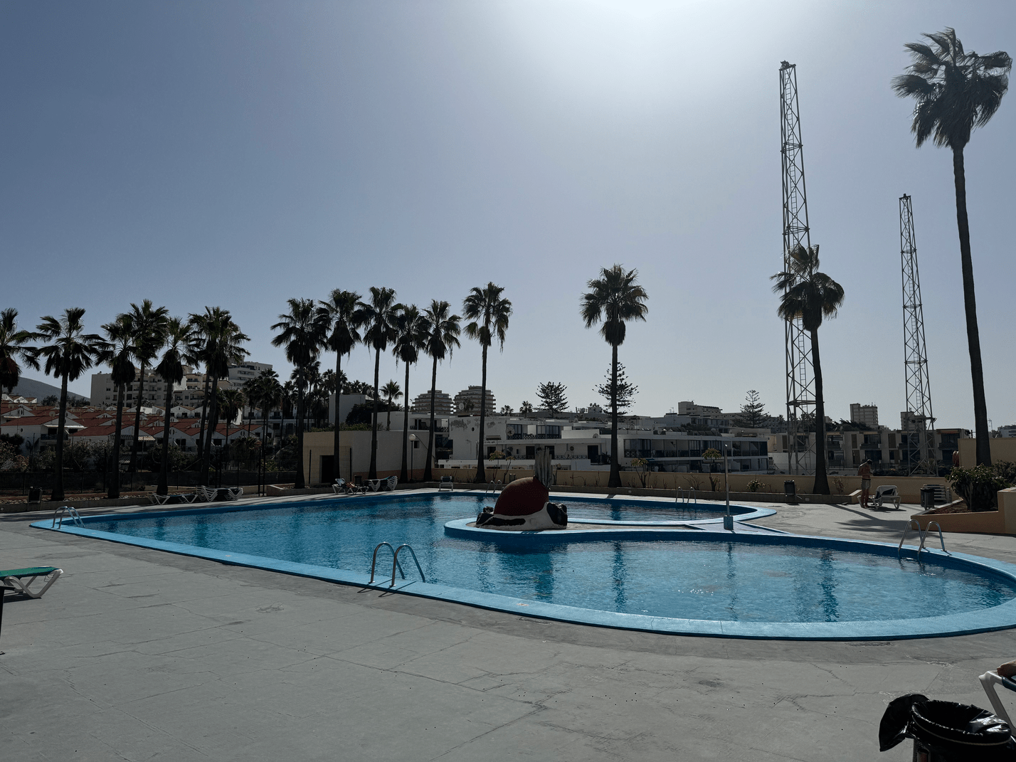 Las_Americas_Stunning_Apartment_Close_to_the_Sea_in_Tenerife_complex_pool
