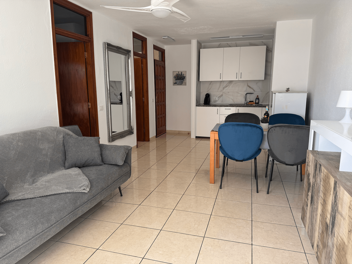 Las_Americas_Stunning_Apartment_Close_to_the_Sea_in_Tenerife_cool_living_room