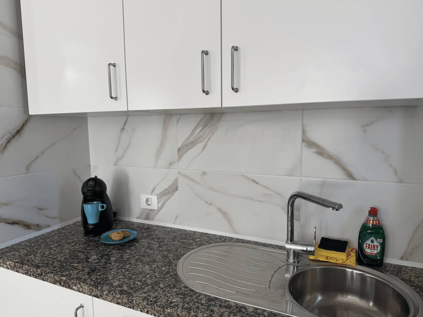 Las_Americas_Stunning_Apartment_Close_to_the_Sea_in_Tenerife_kitchen_sink