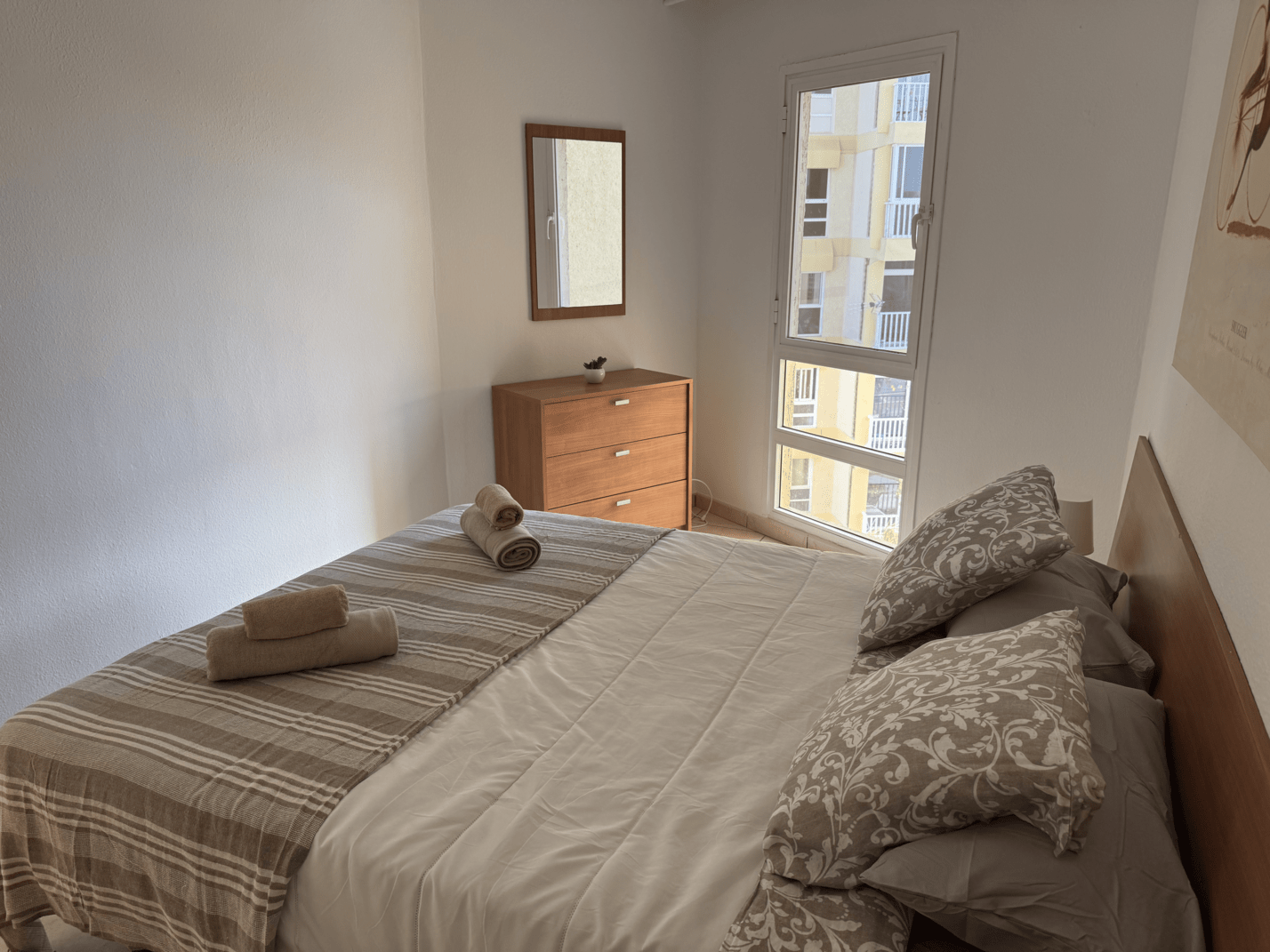Las_Americas_Stunning_Apartment_Close_to_the_Sea_in_Tenerife_nice_bedroom_queen