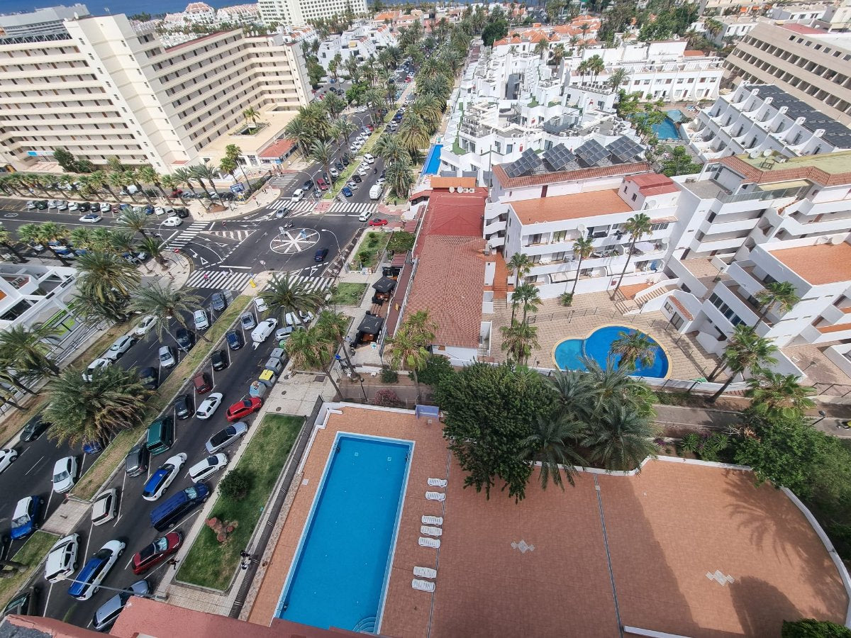 Las Americas Unique Penthouse View stunning view complex pool