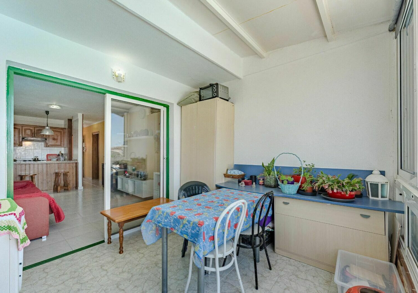 Los Cristianos Charming Apartment Tenerife large terrace with full-equipped amenities