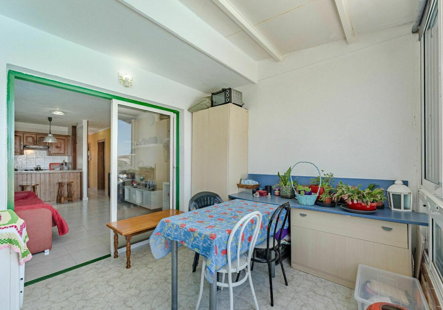 Los Cristianos Charming Apartment Tenerife large terrace with full-equipped amenities