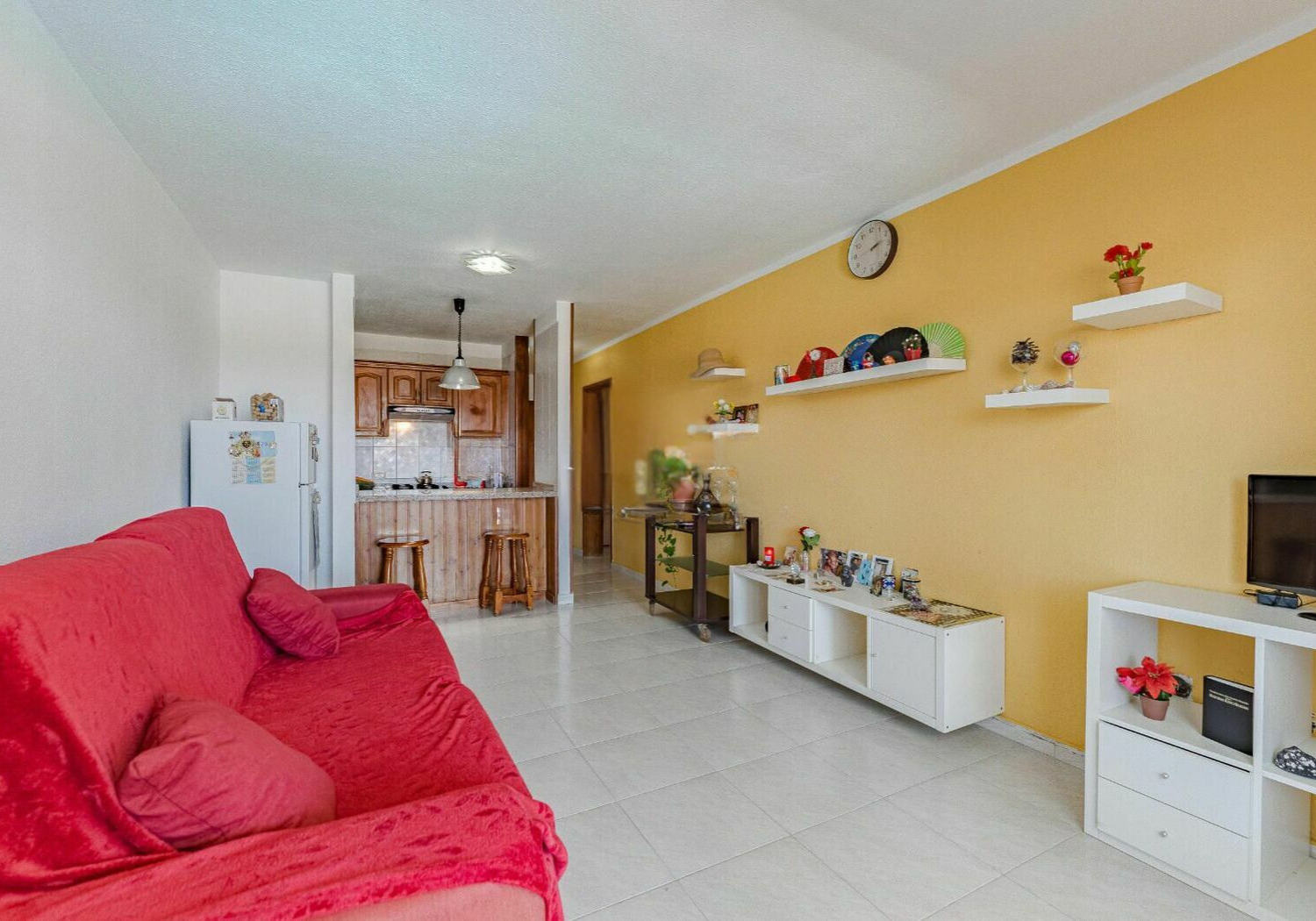Los Cristianos Charming Apartment Tenerife living room full-equipped amenities