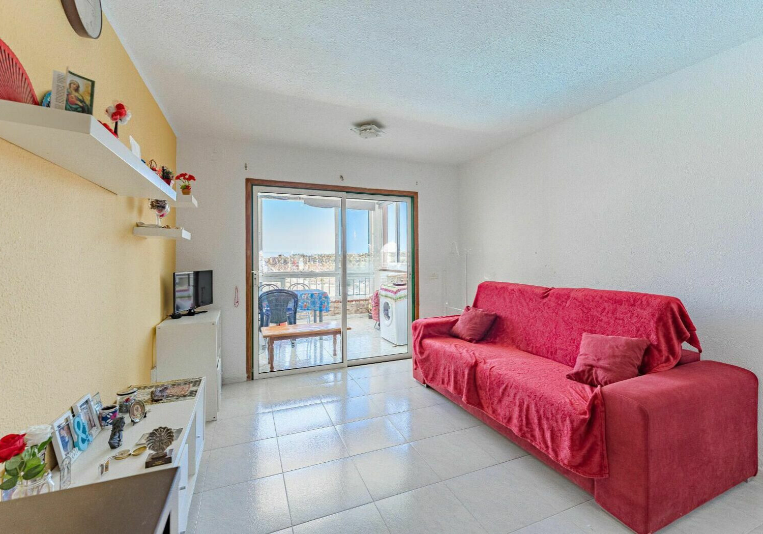 Los Cristianos Charming Apartment Tenerife modern living room large window