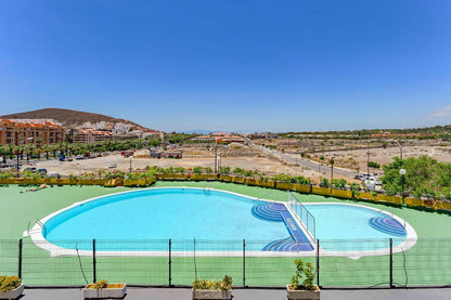 Los_Cristianos_Charming_Apartment_Tenerife_spacious_complex_pool