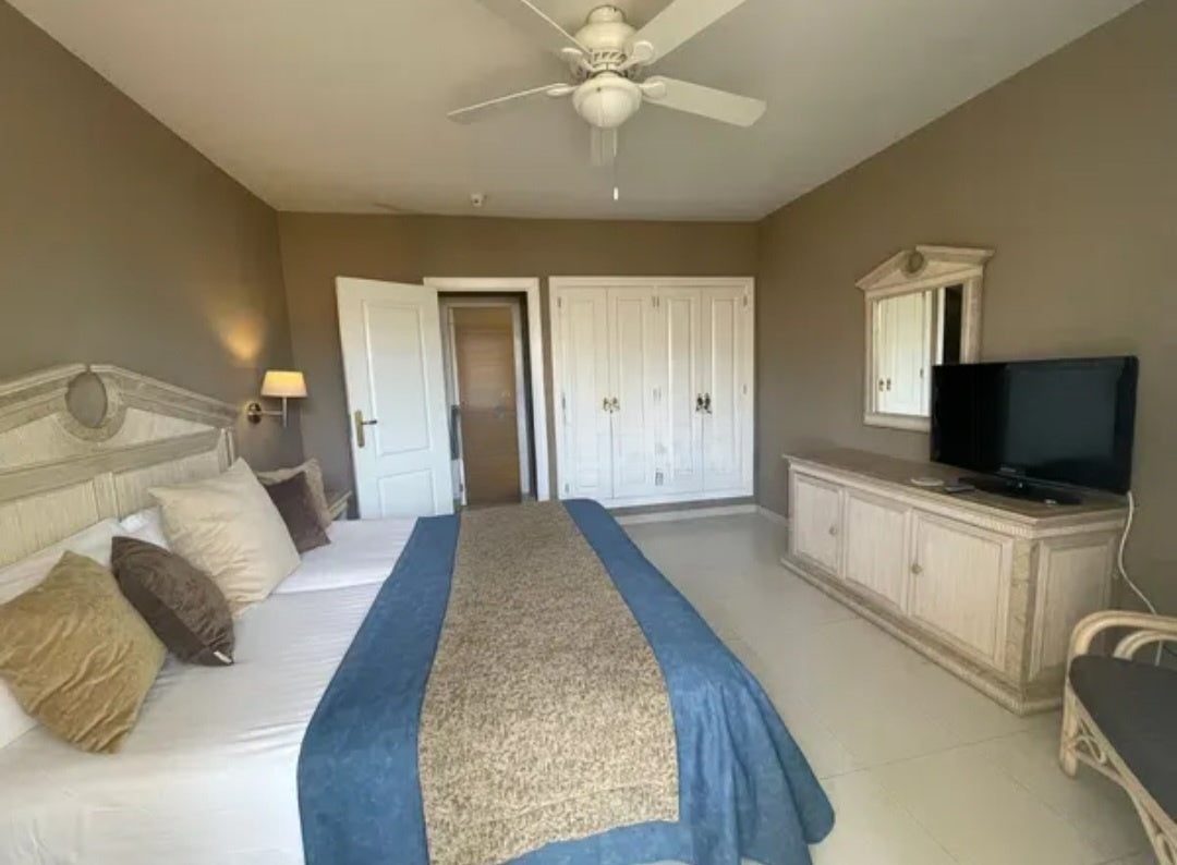 Los Cristianos Dream Duplex Tenerife Modern Bedroom with queen-size Bed