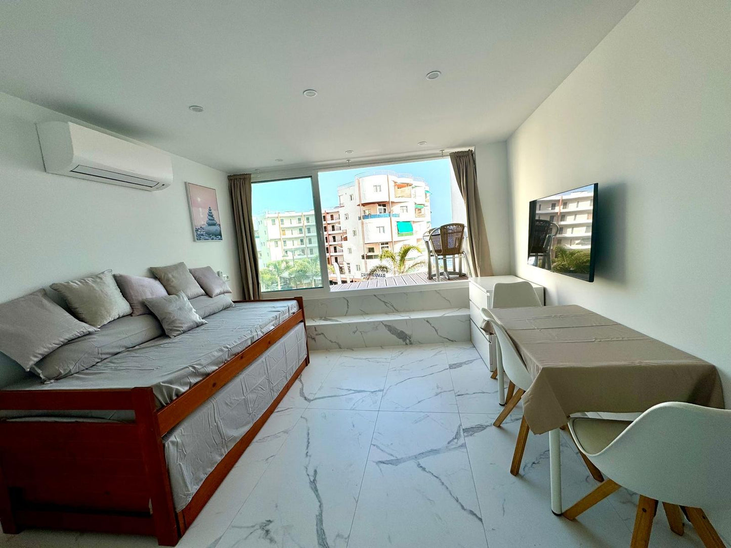 Los_Cristianos_Must-See_Beachfront_Apartment_with_Stunning_Ocean_Views_in_Tenerife_air_conditioning